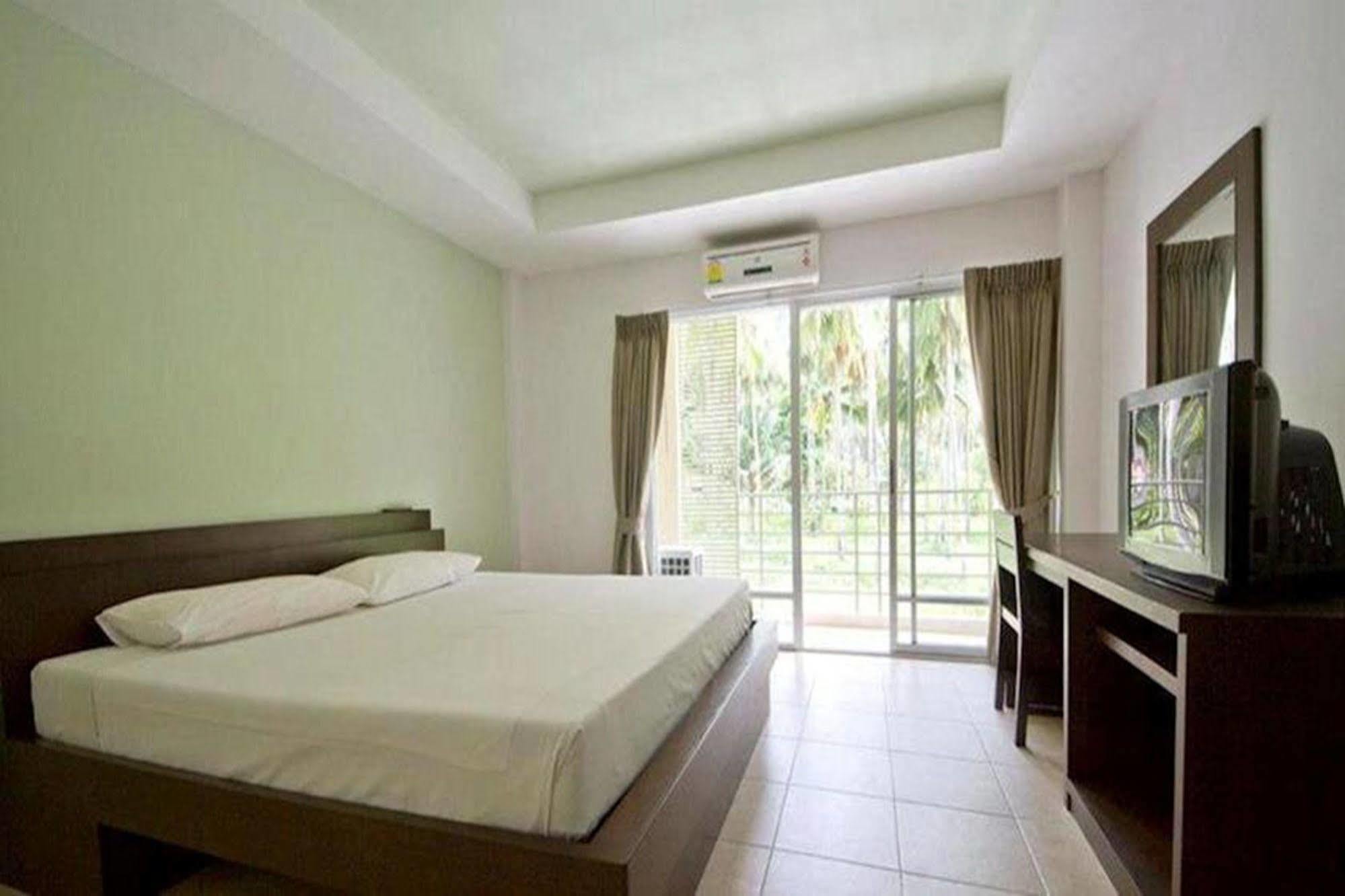 The Icon Apartment Hua Thanon  Екстериор снимка